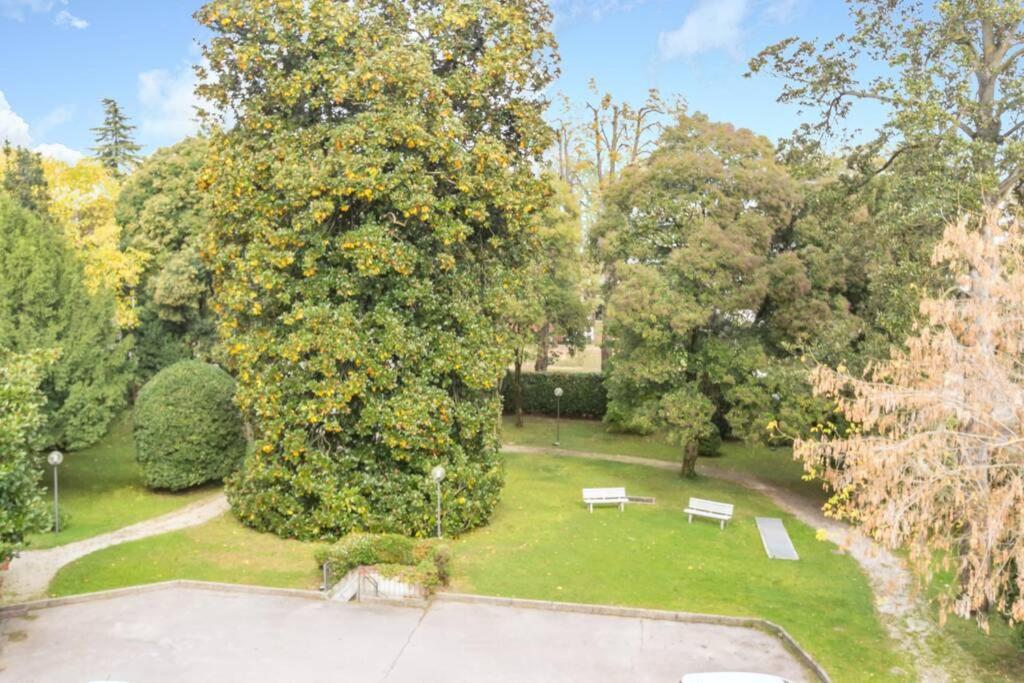 Dadahome Elegante Appartamento Vicino Al Centro Treviso Exterior foto